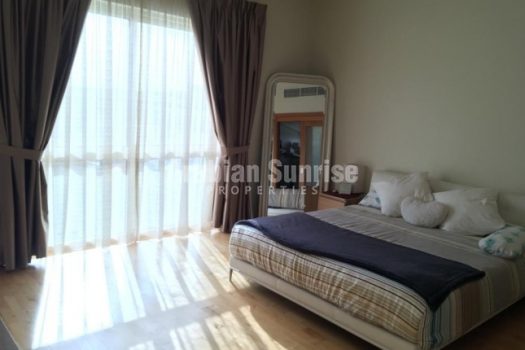 Move in to Luxurious Villa with Spacious Garden