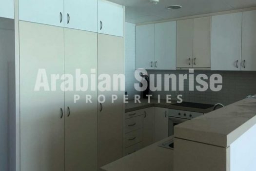 Vacant Fully Furnished Apt With Road View
