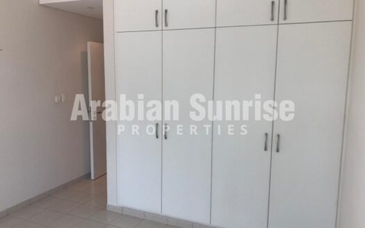 Sea View Apt with Spacious Layout