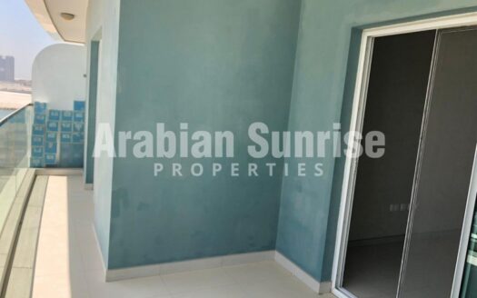 Sea View Apt with Spacious Layout